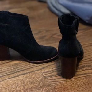 Splendid booties - black suede size 8.5